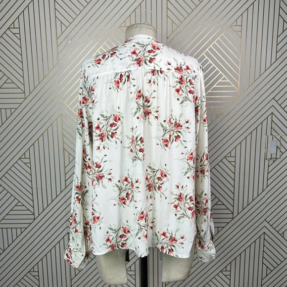 Flynn Skye Get Away Lace Up Front Blouse Day Desire White Red Floral Size US XS - Picture 8 of 12